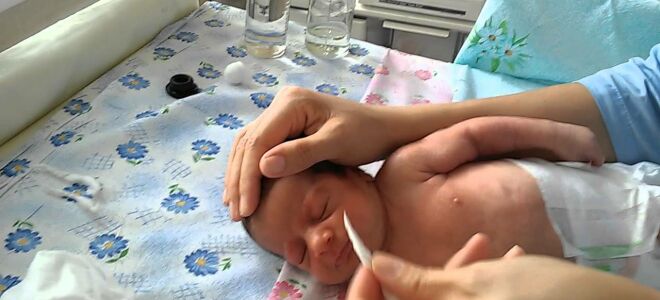 Как почистить носик новорожденному?Основные правила гигиены